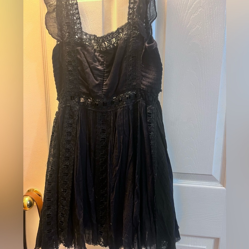 Black free people dress!
